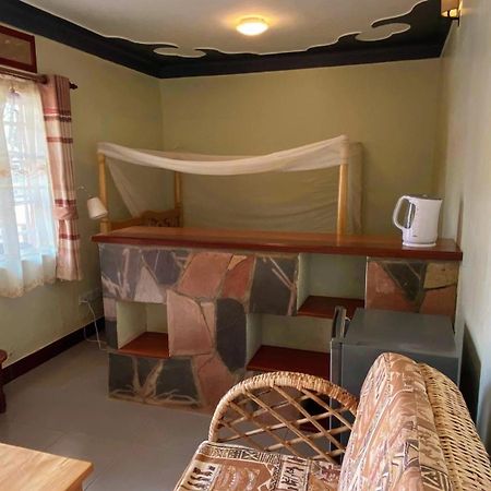 Banda Lodge Masaka ภายนอก รูปภาพ