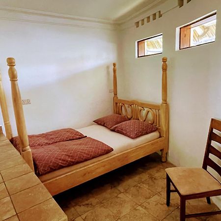Banda Lodge Masaka ภายนอก รูปภาพ