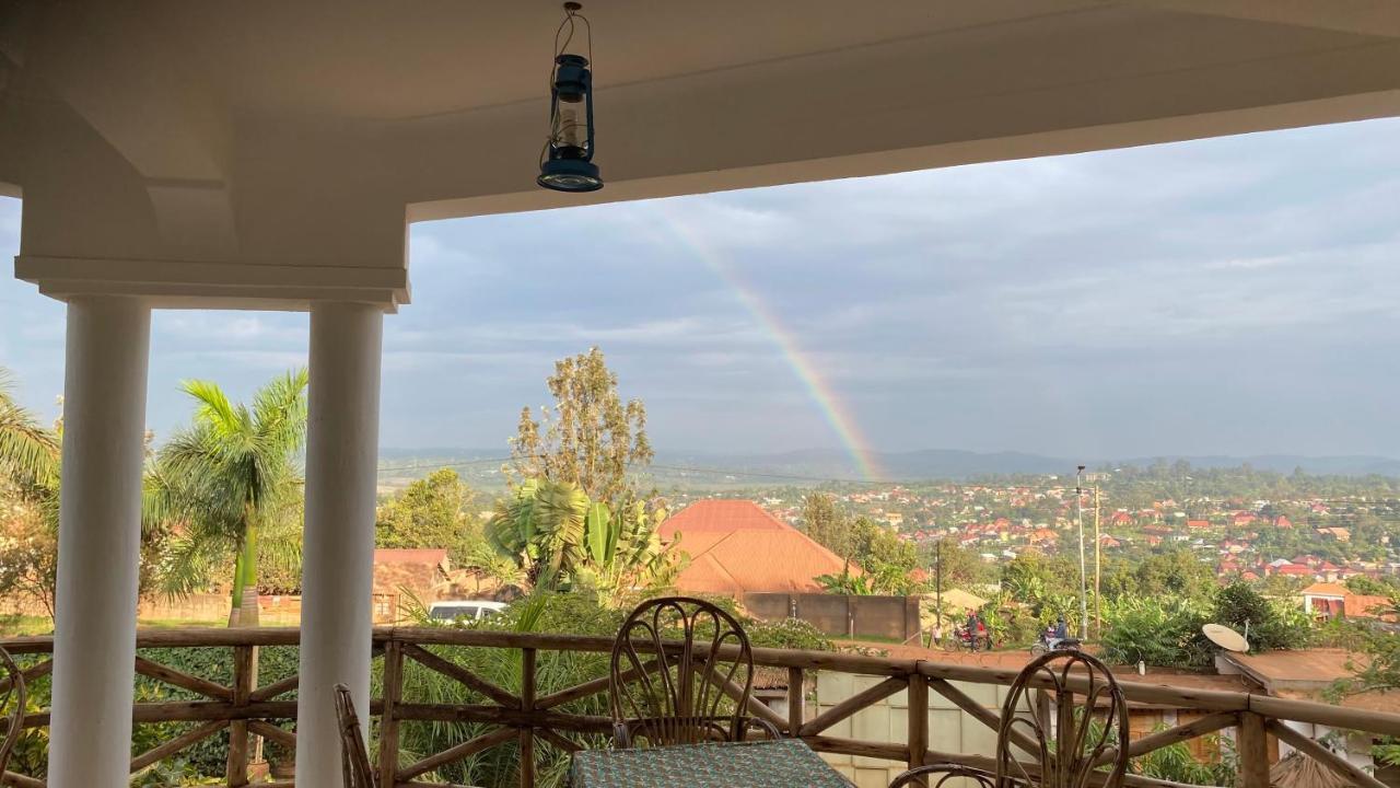 Banda Lodge Masaka ภายนอก รูปภาพ