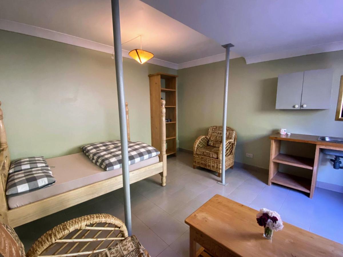Banda Lodge Masaka ภายนอก รูปภาพ