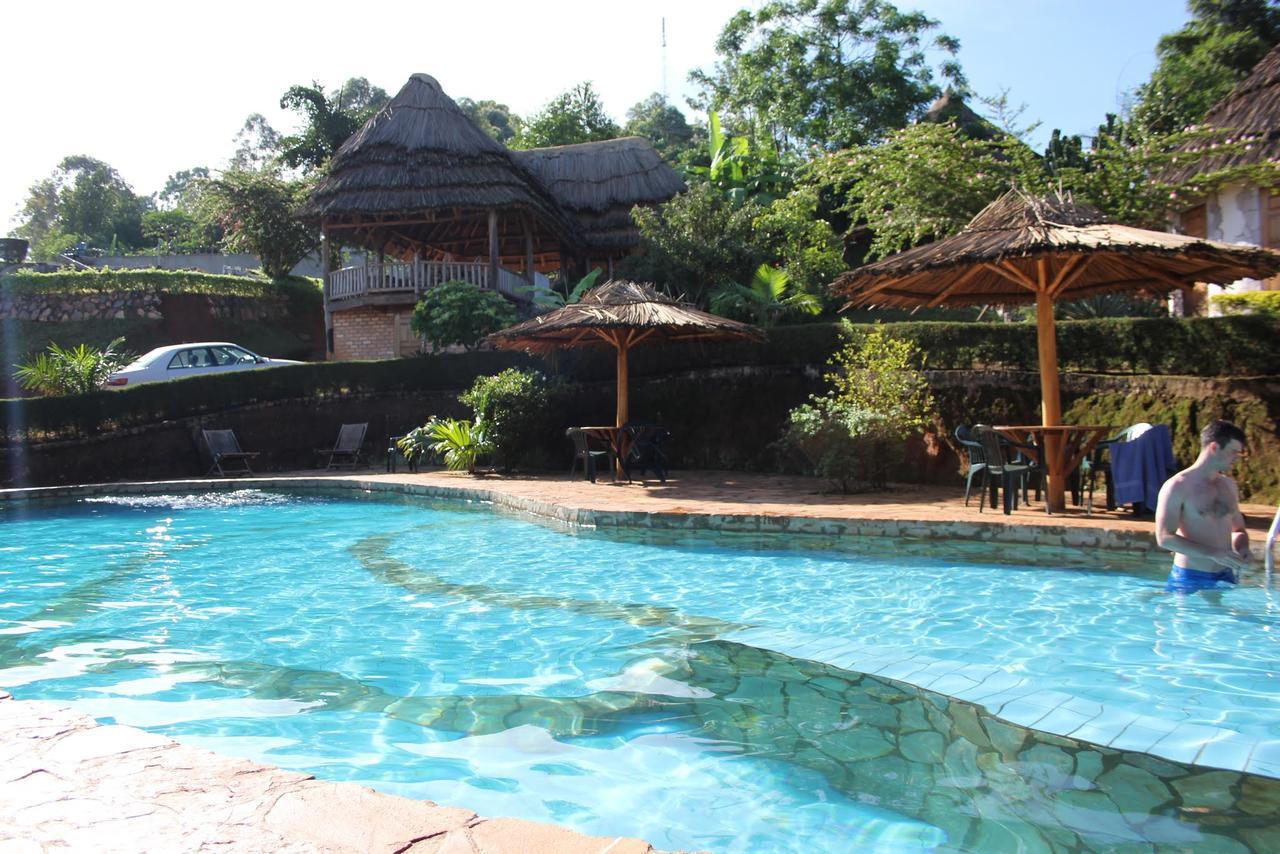 Banda Lodge Masaka ภายนอก รูปภาพ