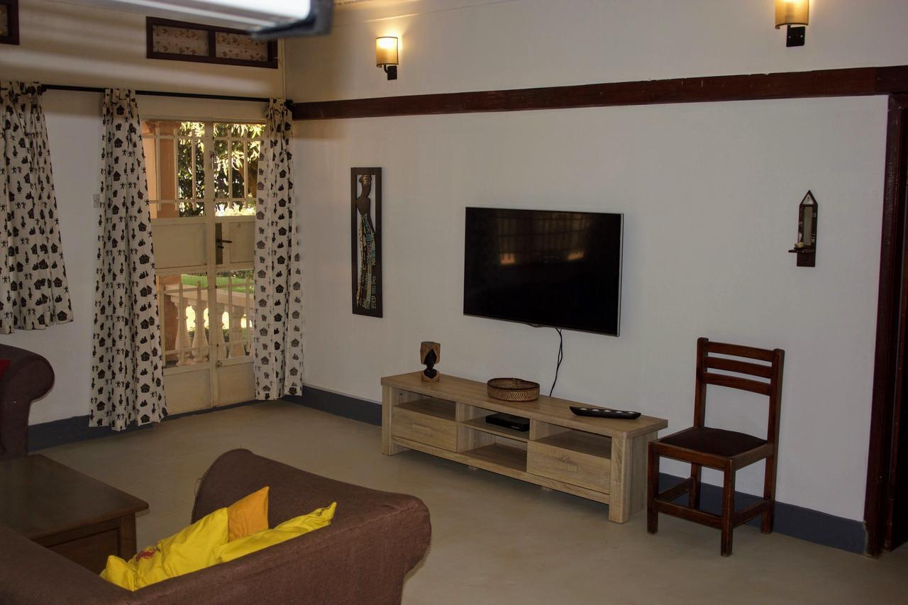 Banda Lodge Masaka ภายนอก รูปภาพ