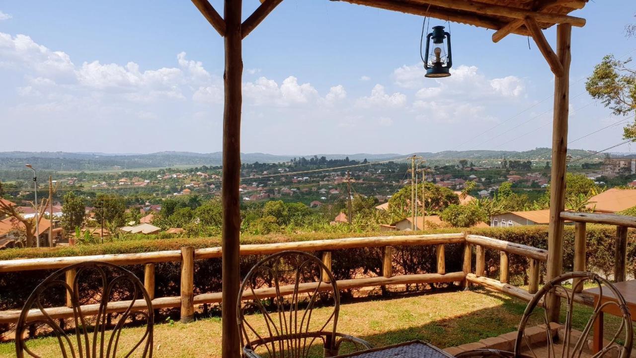 Banda Lodge Masaka ภายนอก รูปภาพ
