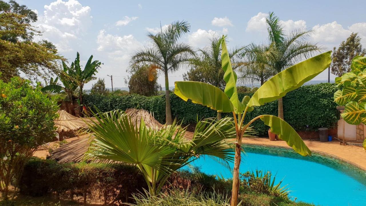 Banda Lodge Masaka ภายนอก รูปภาพ