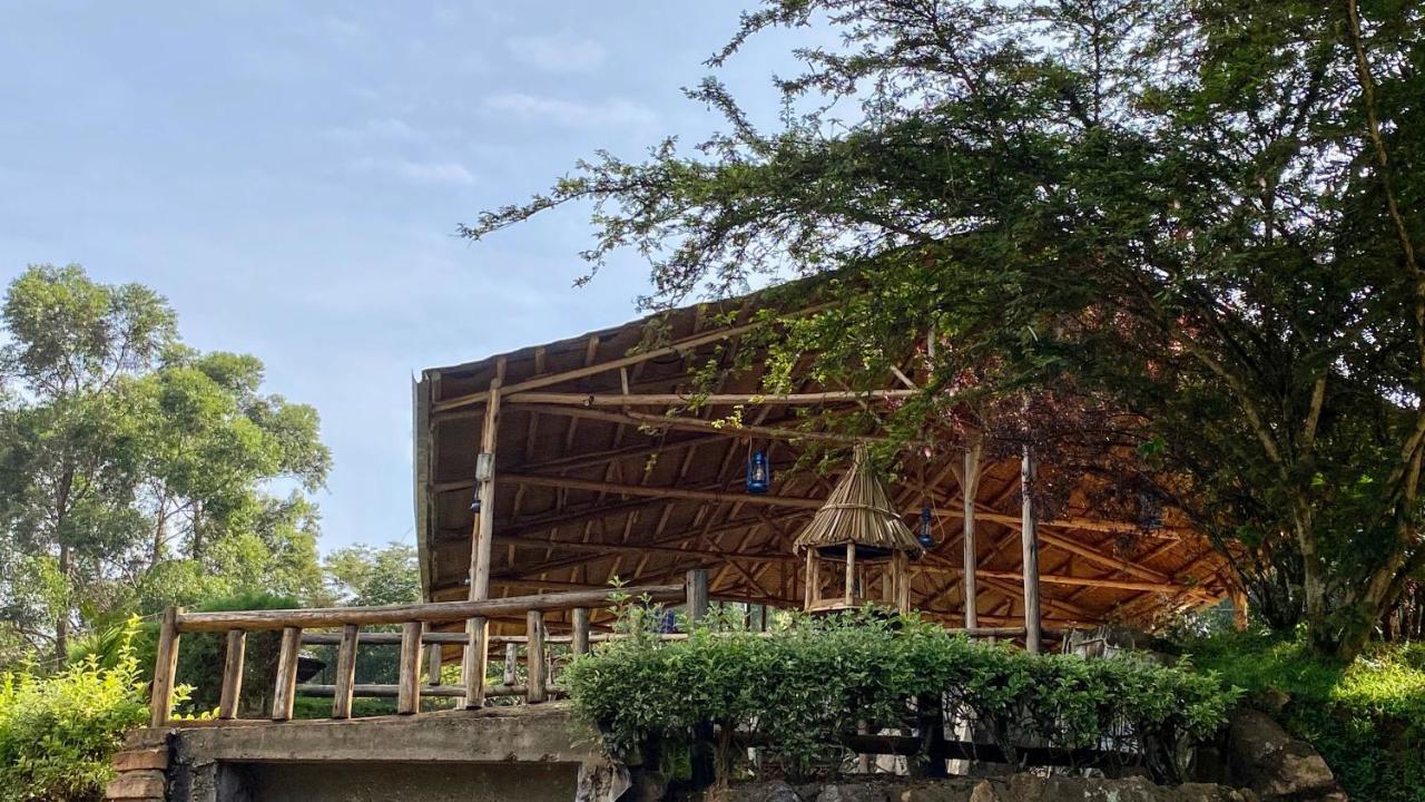 Banda Lodge Masaka ภายนอก รูปภาพ